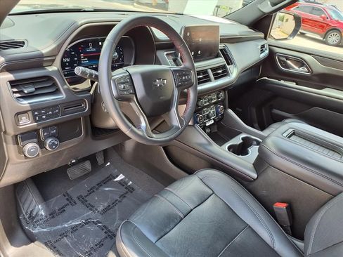 Used 2022 Chevrolet Tahoe RST w/ Luxury Package RWD image 20
