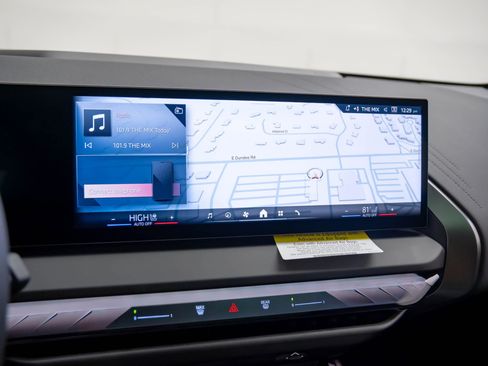 New 2026 BMW X3 xDrive30 w/ Convenience Package image 23