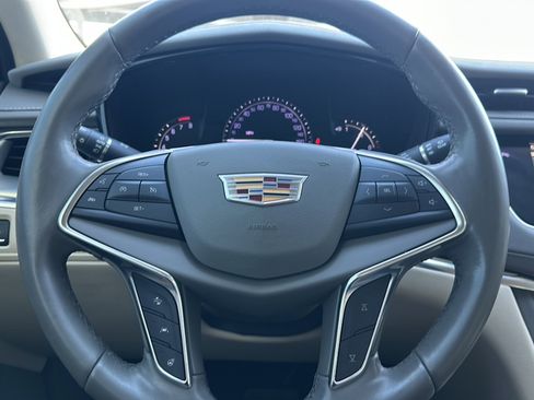 Used 2019 Cadillac XT5 Luxury image 27