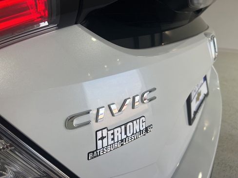 Used 2021 Honda Civic EX image 29
