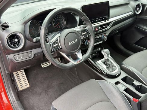 Used 2023 Kia Forte GT-Line w/ GT-Line Premium Package FWD image 4