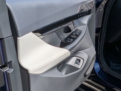 New 2026 BMW 530i 530i w/ M Sport Package image 18