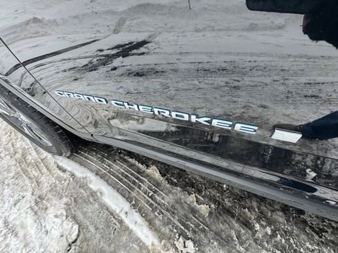 New 2025 Jeep Grand Cherokee Limited 4xe w/ Trailer Tow Package image 47