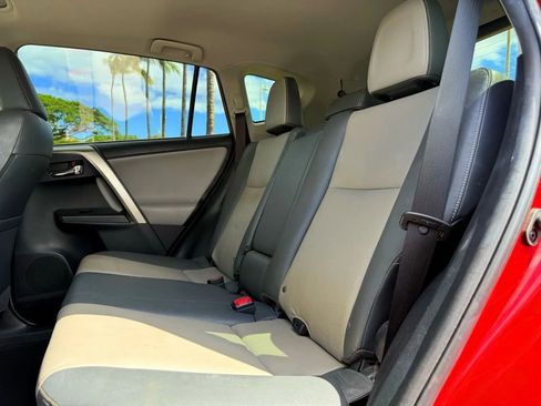 Used 2014 Toyota RAV4 Limited image 11