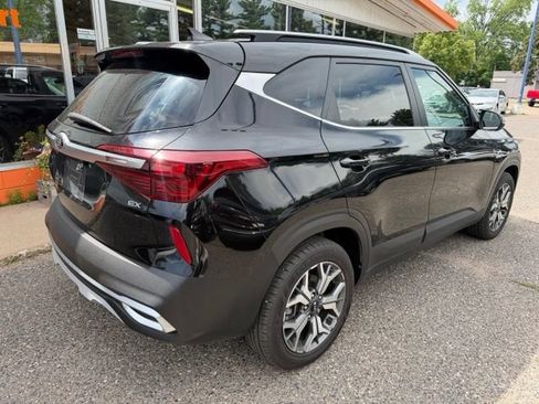 Used 2021 Kia Seltos EX AWD/4WD image 7