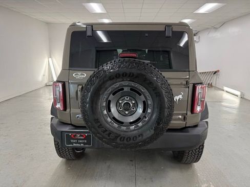 New 2025 Ford Bronco Outer Banks w/ Sasquatch Package image 7