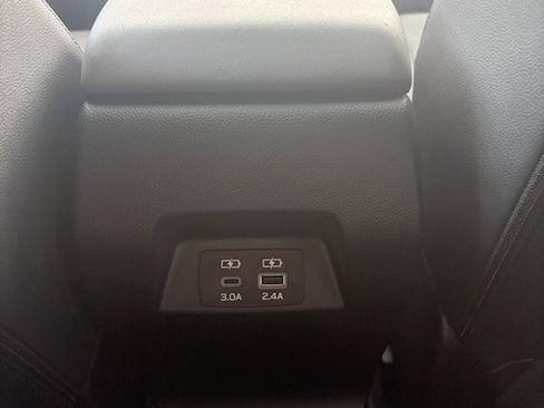 Used 2024 Subaru Crosstrek 2.0i Premium AWD/4WD image 16
