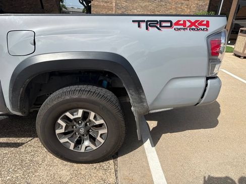 Certified 2021 Toyota Tacoma TRD Off-Road w/ TRD Premium Off Road Package AWD/4WD image 3