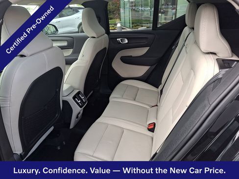 Certified 2023 Volvo XC40 B5 Plus w/ Driver Assist Package AWD/4WD image 11