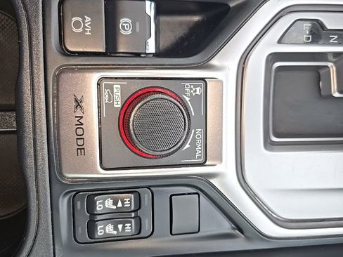 Used 2023 Subaru Forester Premium image 22