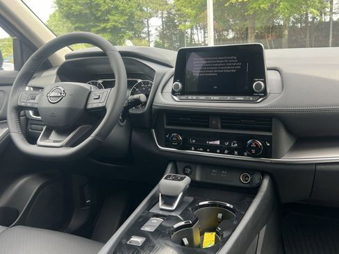 New 2026 Nissan Rogue Dark Armor FWD image 3