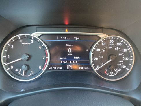 Used 2022 Nissan Sentra SR w/ SR Premium Package FWD image 23