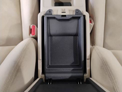 Used 2015 Nissan Rogue S FWD image 73