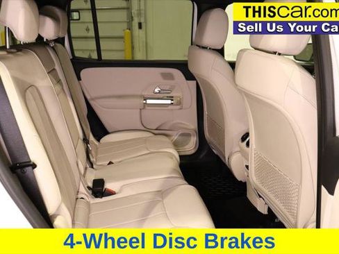 Used 2024 Mercedes-Benz GLB 250 image 23