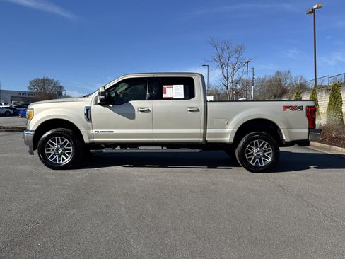 Used 2017 Ford F250 Lariat w/ FX4 Off-Road Package image 7