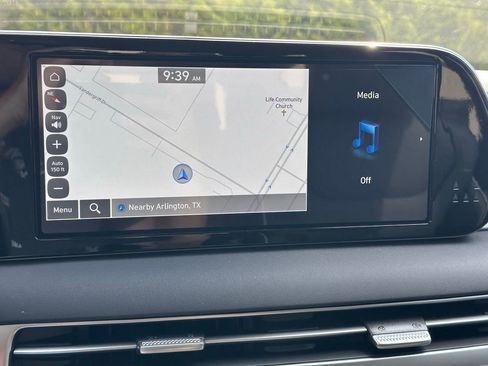 Certified 2025 Hyundai Palisade SEL image 28