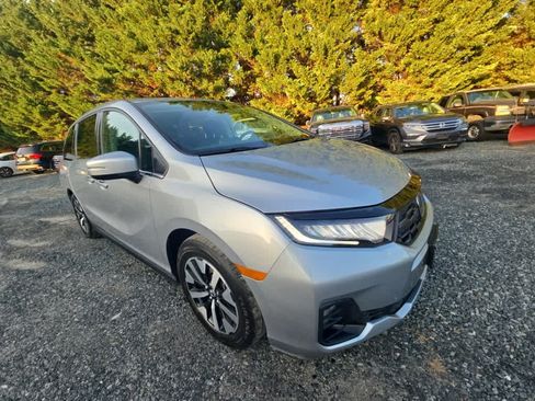 Used 2025 Honda Odyssey EX-L image 5