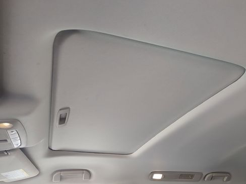 Used 2023 Nissan Armada Platinum w/ Captain's Chairs Package image 15