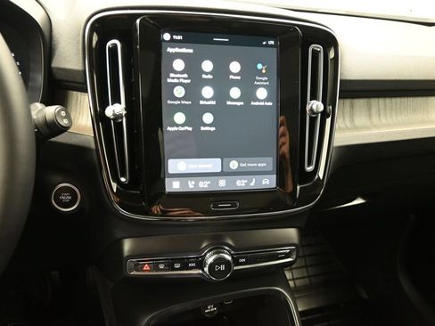 Used 2023 Volvo XC40 B5 Plus w/ Driver Assist Package AWD/4WD image 14