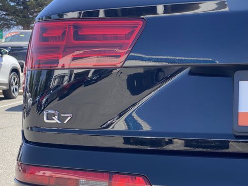 Used 2019 Audi Q7 3.0T Premium Plus w/ Premium Plus Package AWD/4WD image 28