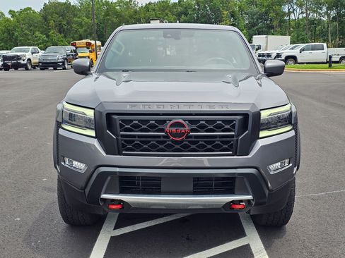 Used 2024 Nissan Frontier Pro-X RWD image 3