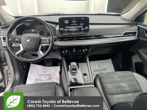 Used 2024 Mitsubishi Outlander SE FWD image 12