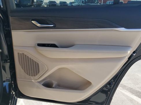 New 2025 Jeep Grand Cherokee L Limited w/ Black Appearance Package image 16