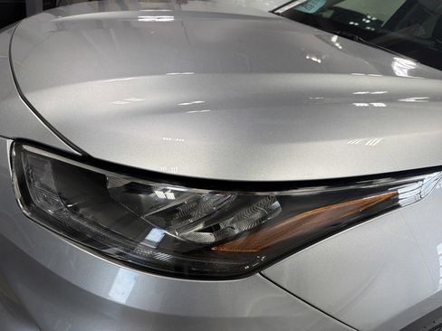 Used 2020 Toyota Highlander XLE AWD/4WD image 10