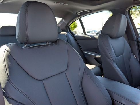 Used 2020 BMW 330i Sedan w/ Convenience Package RWD image 19