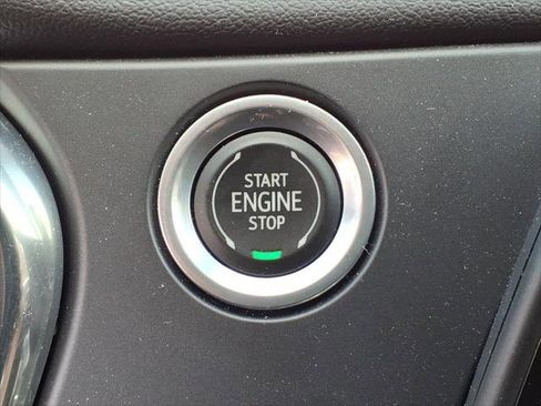 Used 2021 Chevrolet Blazer LT AWD/4WD image 18