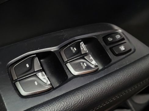 Used 2018 Hyundai Santa Fe Sport FWD image 27