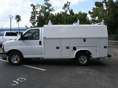 New 2025 Chevrolet Express 3500 w/ Power Convenience Package RWD image 2