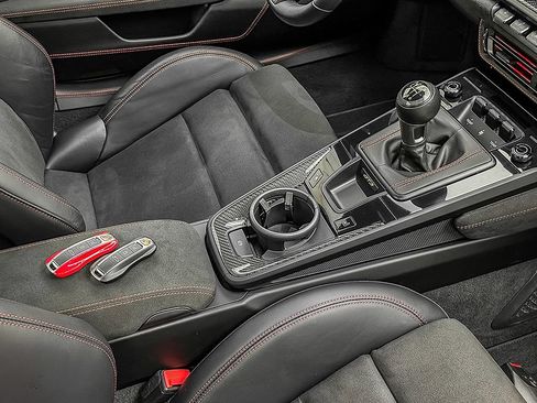 Used 2022 Porsche 911 GT3 RWD image 23