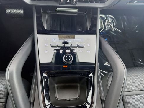 New 2025 Porsche Cayenne image 19