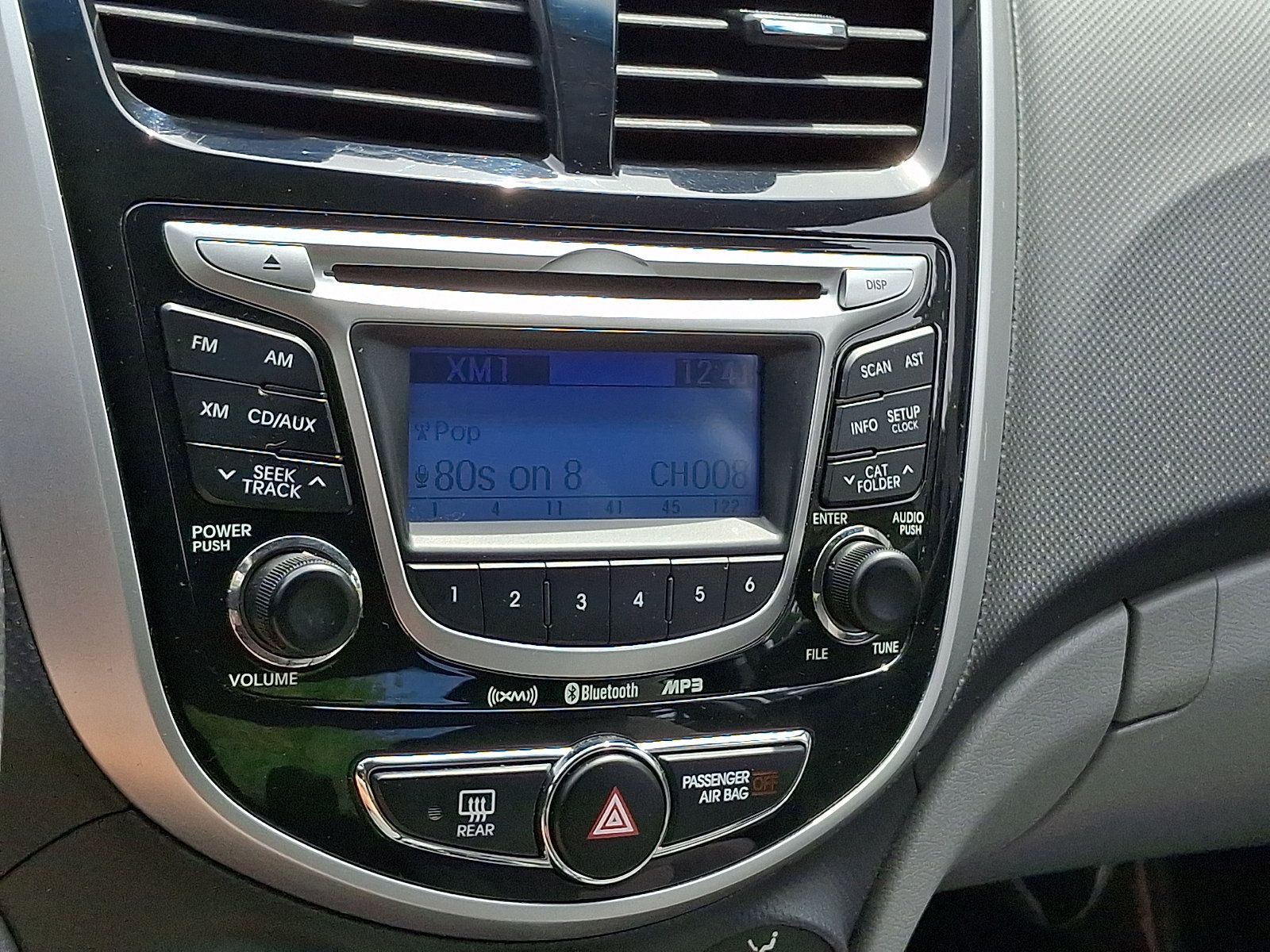 Used 2013 Hyundai Accent GLS w/ Premium Pkg FWD image 19