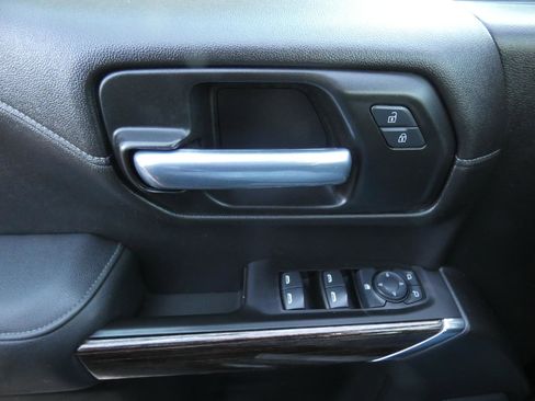 Used 2021 GMC Sierra 1500 Elevation w/ X31 Off-Road Package image 18