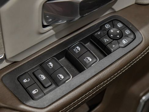 Used 2026 RAM 3500 Laramie AWD/4WD image 44