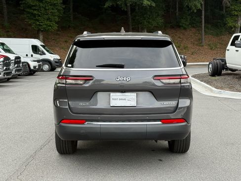 Used 2023 Jeep Grand Cherokee L Limited AWD/4WD image 4