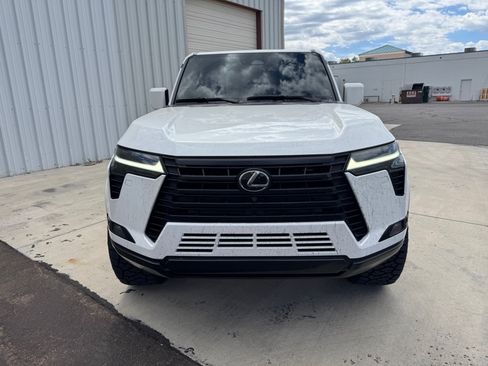 Used 2025 Lexus GX 550 w/ Accessory Package (2T) AWD/4WD image 6