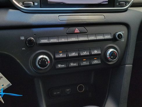 Used 2020 Kia Sportage LX FWD image 22