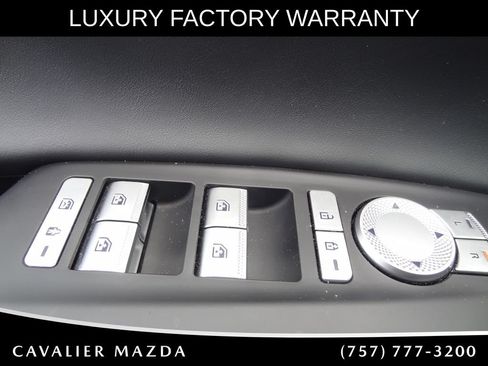 Used 2025 Genesis GV70 2.5T AWD/4WD image 20