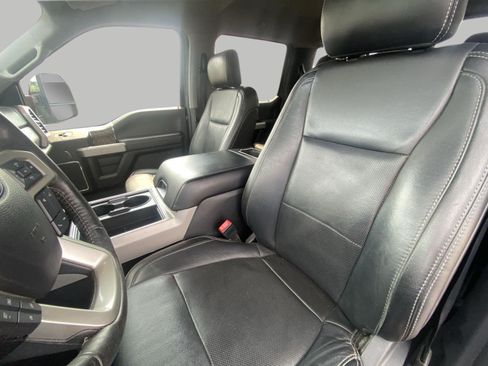 Used 2019 Ford F250 Lariat w/ Lariat Ultimate Package AWD/4WD image 8