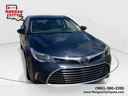 Used 2017 Toyota Avalon XLE Plus FWD image 1