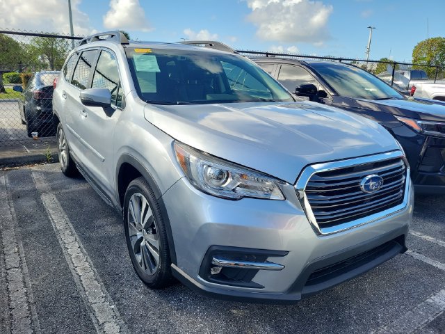 Used 2022 Subaru Ascent Limited w/ Technology Package AWD/4WD image 2