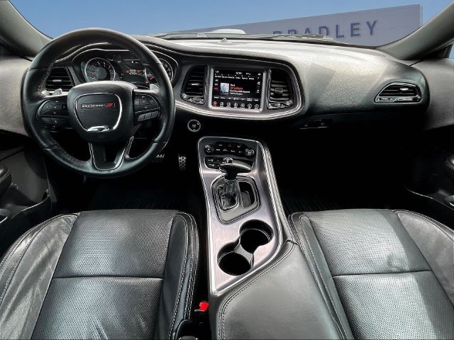 Used 2017 Dodge Challenger R/T Scat Pack RWD image 9
