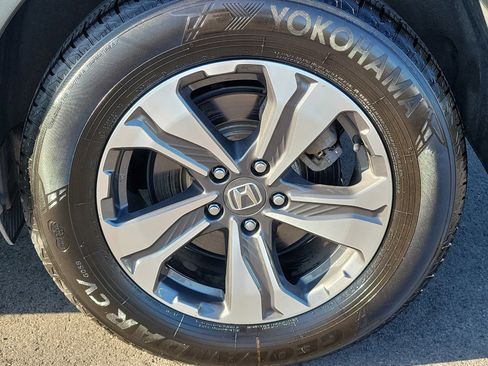 Used 2019 Honda CR-V LX image 12