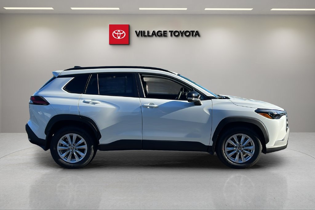 New 2026 Toyota Corolla Cross LE FWD image 6