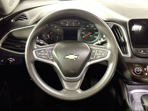 Used 2022 Chevrolet Malibu LS w/ Driver Confidence Package II image 13