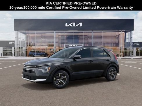 Certified 2025 Kia Niro EX FWD image 3