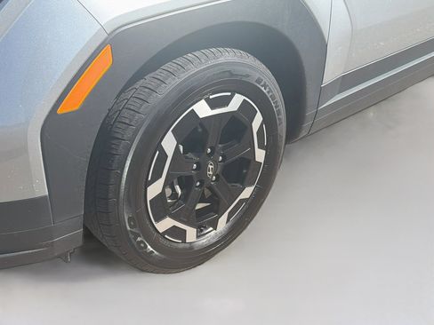 Used 2025 Hyundai Santa Fe SEL AWD/4WD image 11